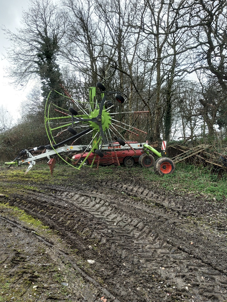 /photos/201229466020200308_Claas Liner 3100.jpg